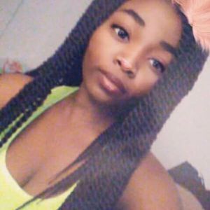 Meet your Posher, Zoe